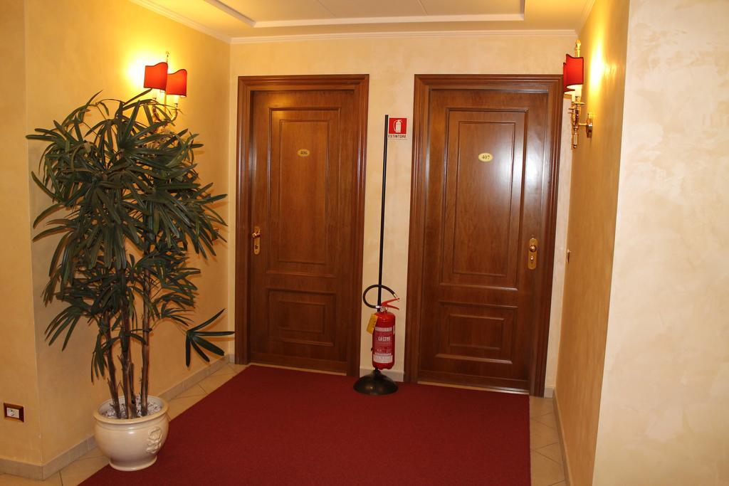 Hotel Vitti 로마 객실 사진